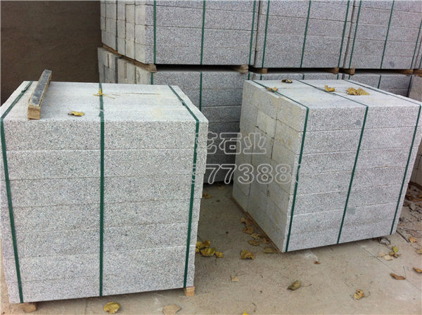 路沿石批發(fā)廠家直供