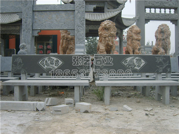 石桌、石凳