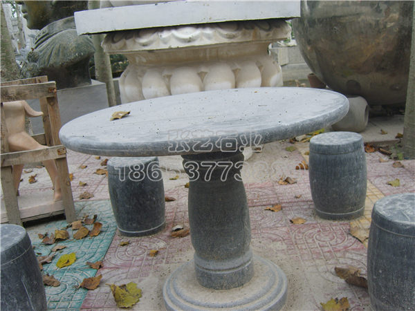 石桌、石凳
