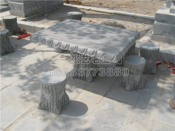 石桌、石凳