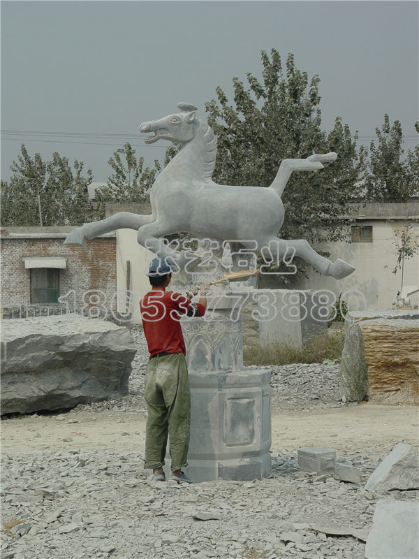 石雕動(dòng)物飛馬踏燕