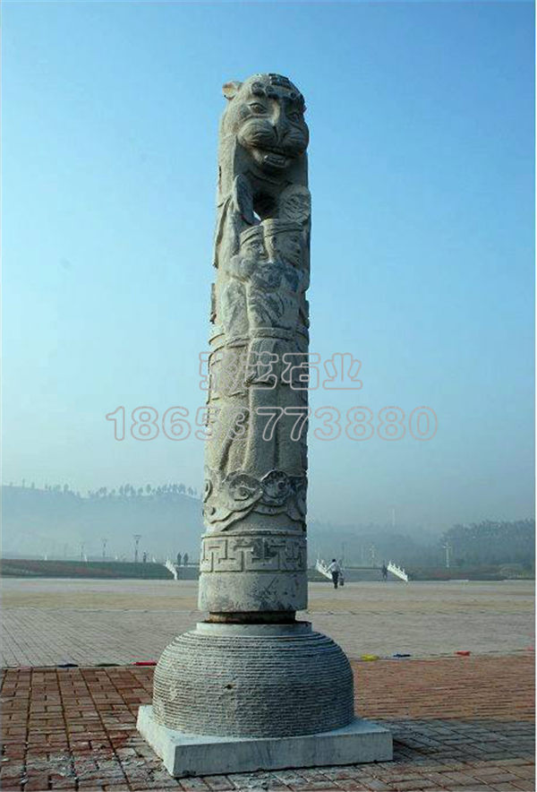 十二生肖文化柱虎