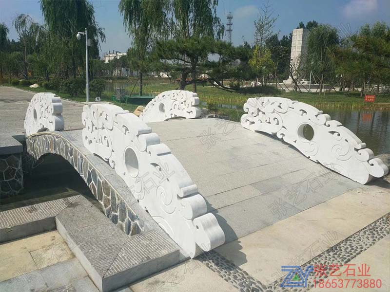 拱橋石欄桿