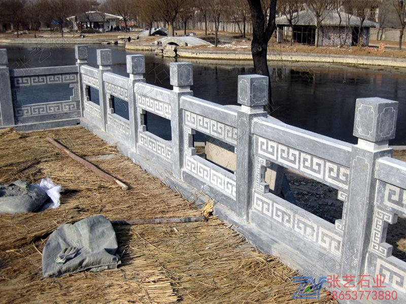 青石河道石護(hù)欄 