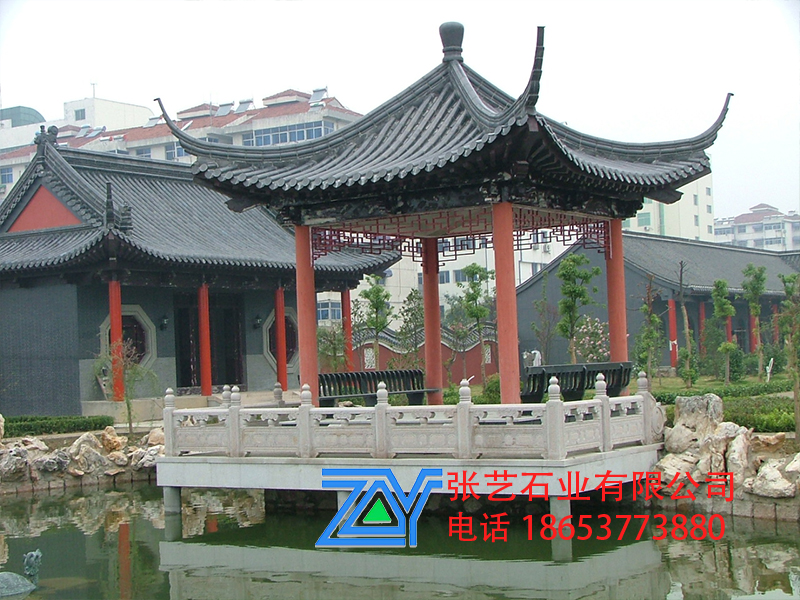 石亭子，石頭長廊