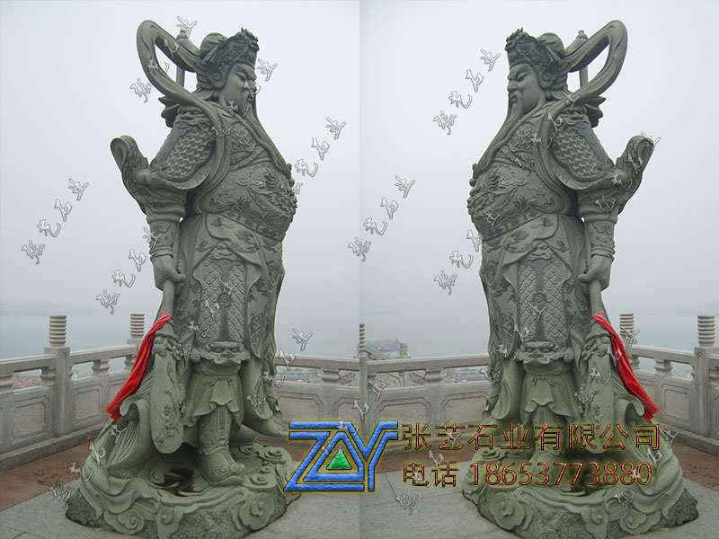 青石關(guān)公雕像