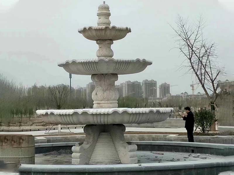 石材噴泉在生活中的運用及作用